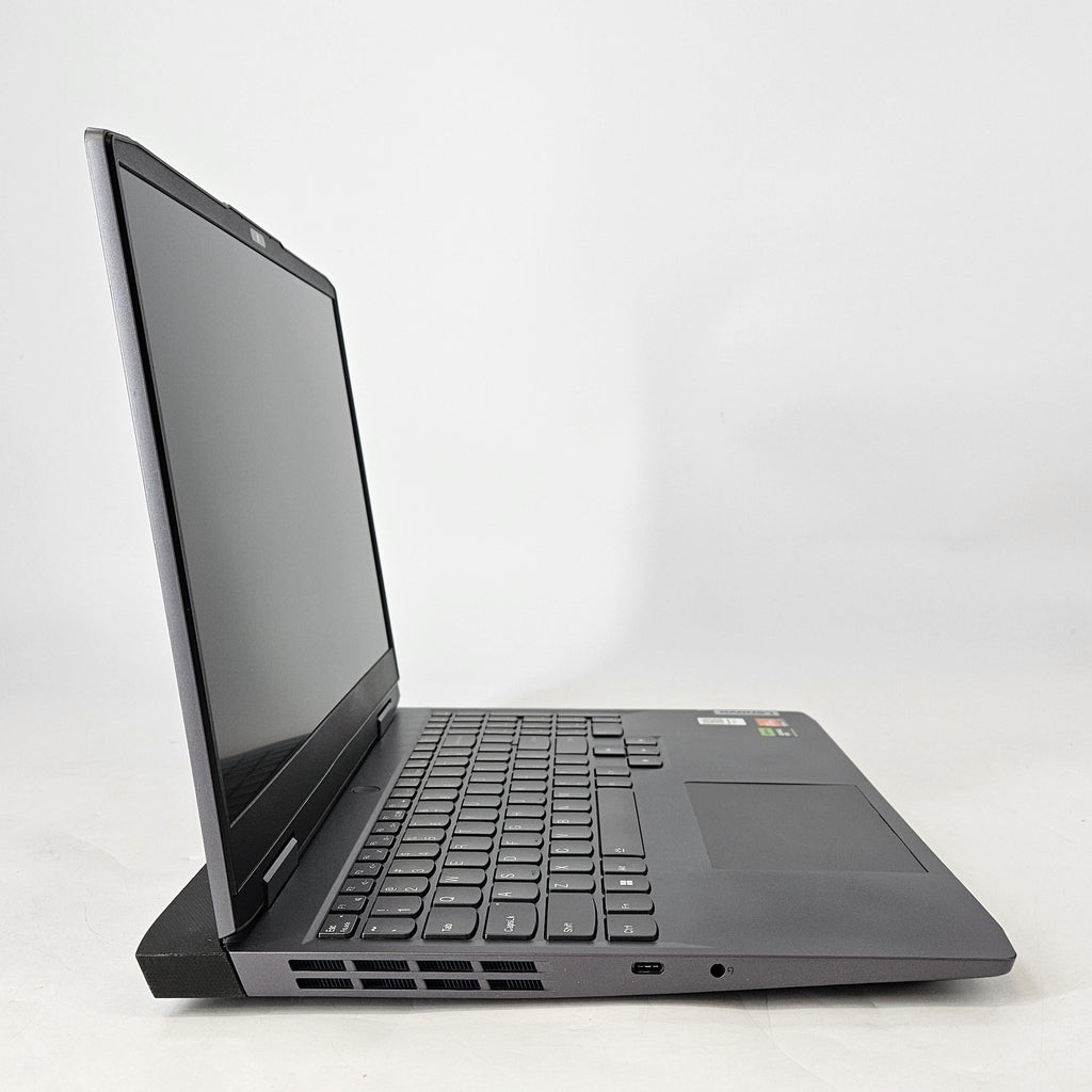 Lenovo LOQ 15 Gray 3.8 GHz AMD Ryzen 7 7840HS 16GB RAM 512GB Solid State Drive NVIDIA GeForce RTX 3050 6 GB