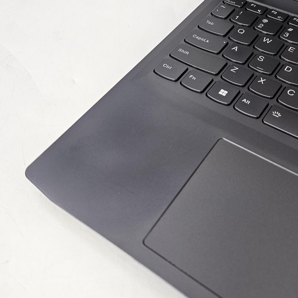 Lenovo LOQ 15 Gray 3.8 GHz AMD Ryzen 7 7840HS 16GB RAM 512GB Solid State Drive NVIDIA GeForce RTX 3050 6 GB