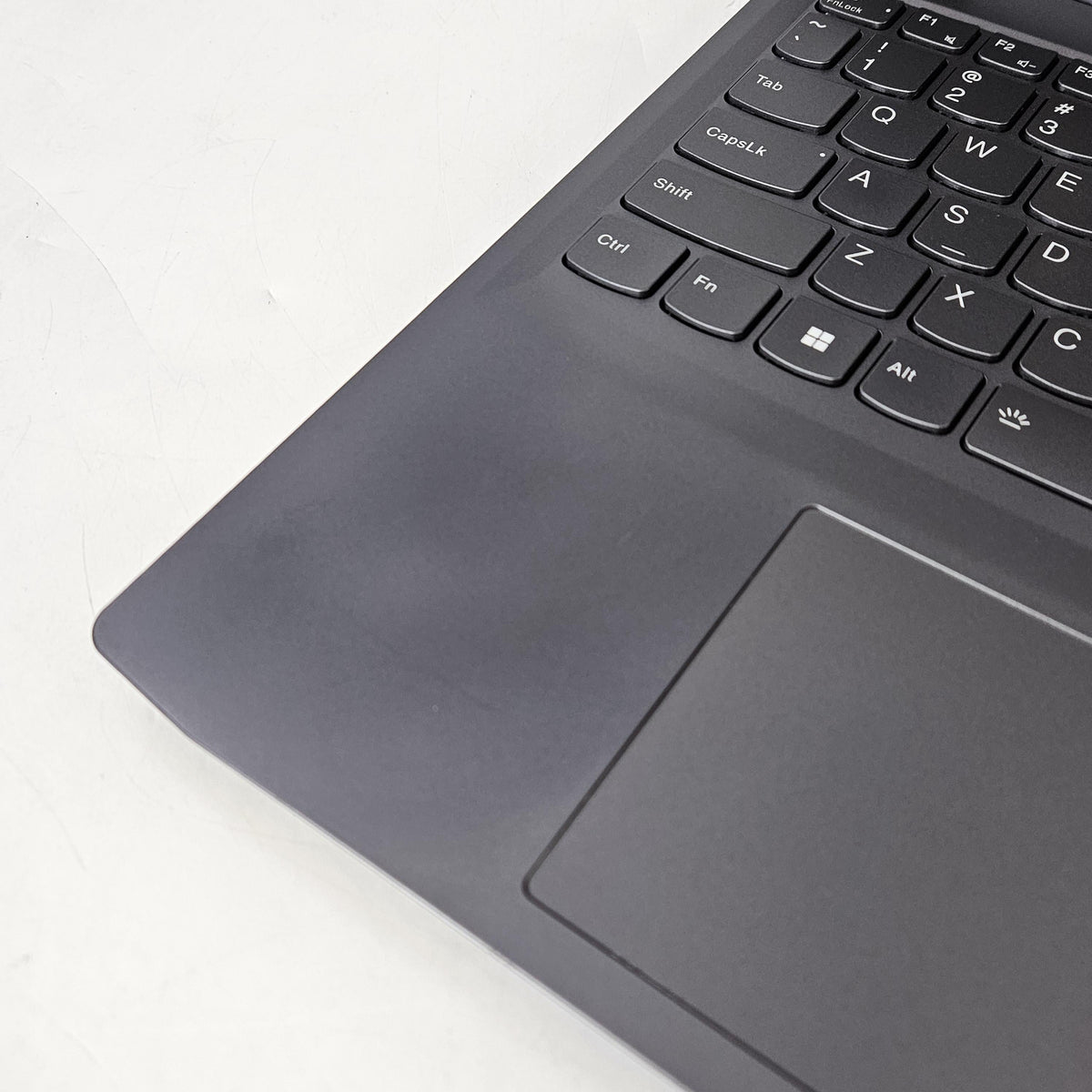Lenovo LOQ 15 Gray 3.8 GHz AMD Ryzen 7 7840HS 16GB RAM 512GB Solid State Drive NVIDIA GeForce RTX 3050 6 GB