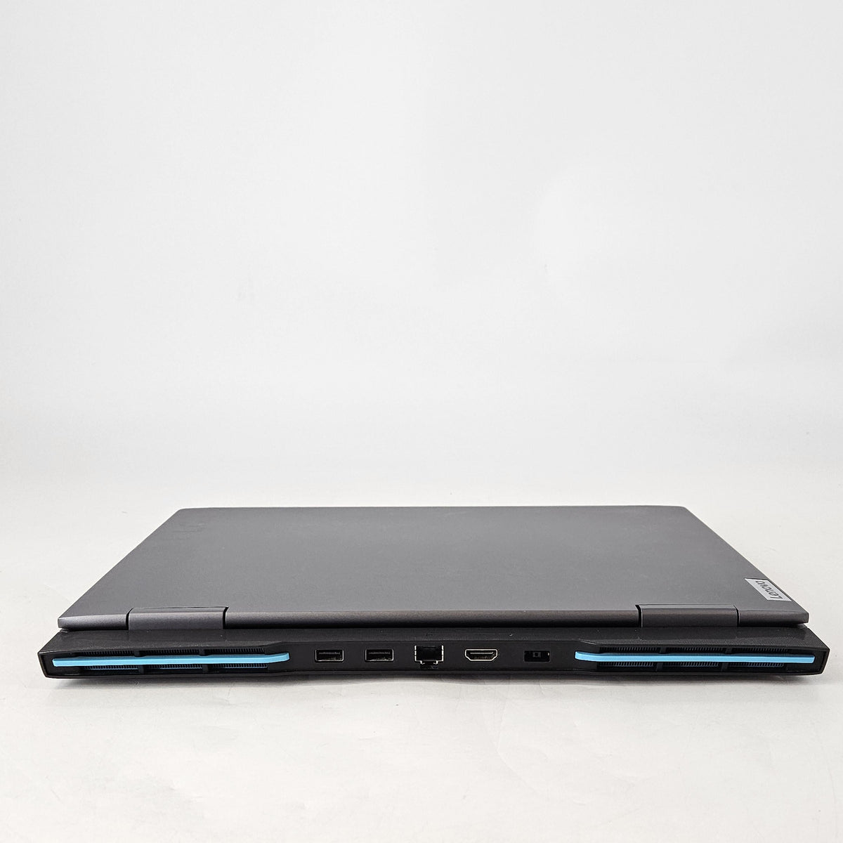 Lenovo LOQ 15 Gray 3.8 GHz AMD Ryzen 7 7840HS 16GB RAM 512GB Solid State Drive NVIDIA GeForce RTX 3050 6 GB