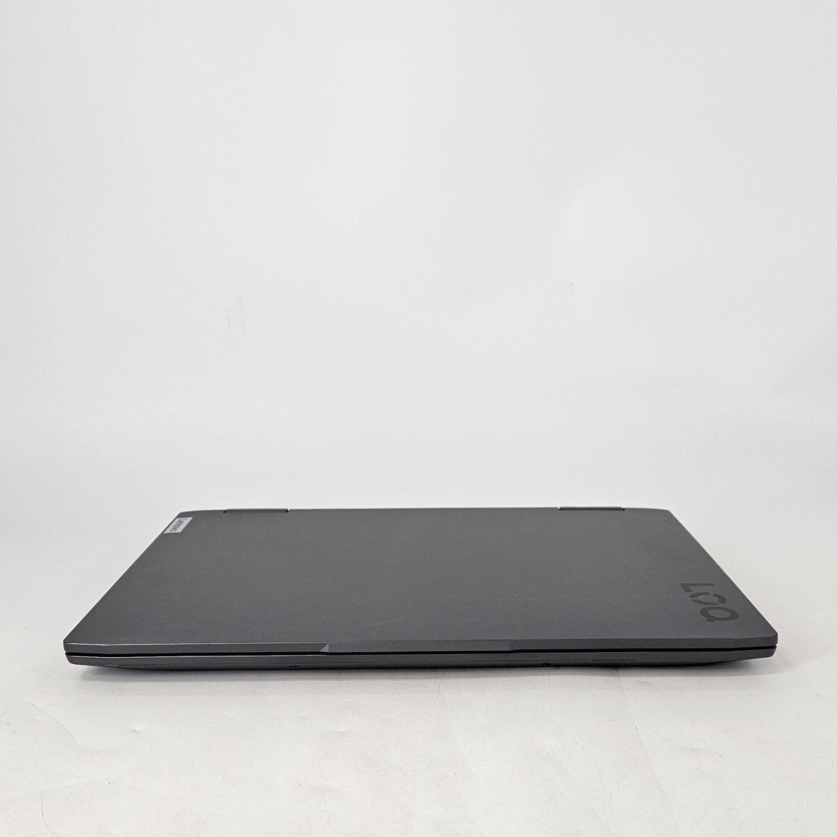 Lenovo LOQ 15 Gray 3.8 GHz AMD Ryzen 7 7840HS 16GB RAM 512GB Solid State Drive NVIDIA GeForce RTX 3050 6 GB