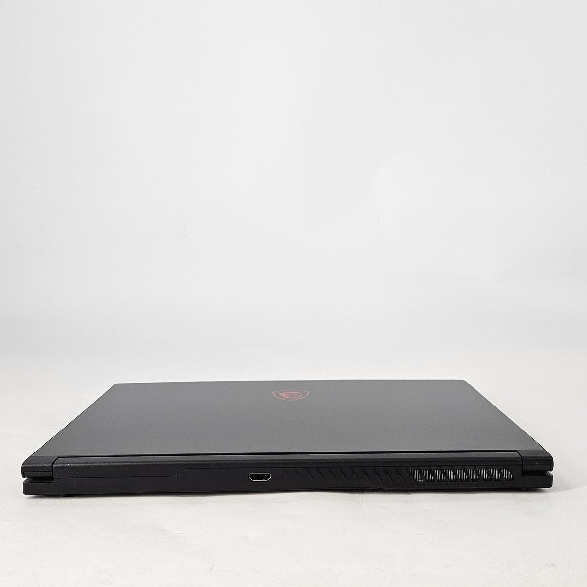 MSI Thin GF63 15.6 Black 2.5 GHz Intel Core i5 10th Gen. 8GB RAM 256GB Solid State Drive NVIDIA GeForce GTX 1650 4 GB
