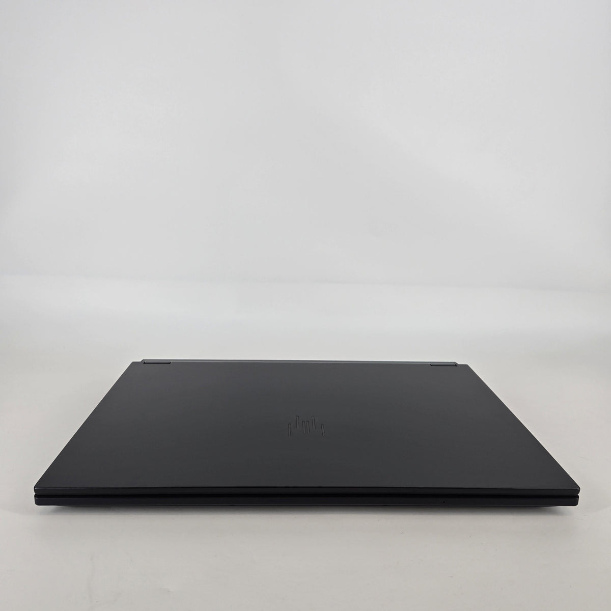 Acer Predator Helios Neo 18 AI 18 Blue 2.7 GHz Intel Core Ultra 9 Series 2 32GB RAM 1TB Solid State Drive 1TB Solid State Drive NVIDIA GeForce RTX 5070 Ti 12 GB