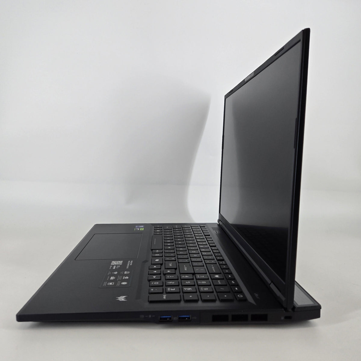 Acer Predator Helios Neo 18 AI 18 Blue 2.7 GHz Intel Core Ultra 9 Series 2 32GB RAM 1TB Solid State Drive 1TB Solid State Drive NVIDIA GeForce RTX 5070 Ti 12 GB