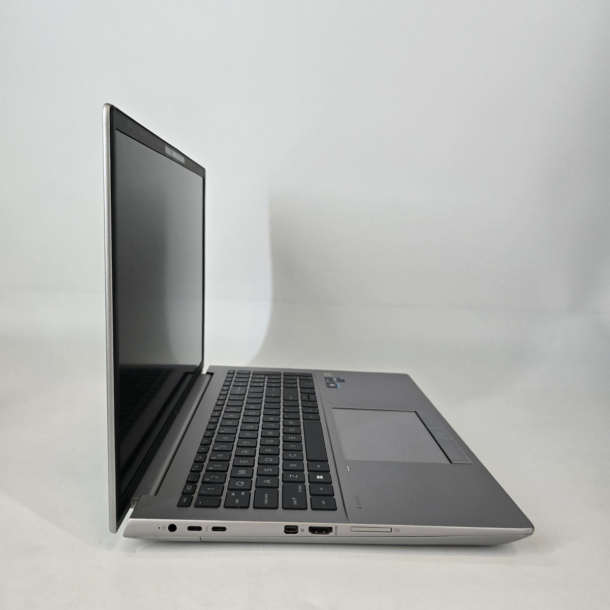 HP ZBook Fury 16 G9 Silver 2.1 GHz Intel Core i7 12th Gen. 32GB RAM 1TB Solid State Drive NVIDIA RTX A2000 8 GB