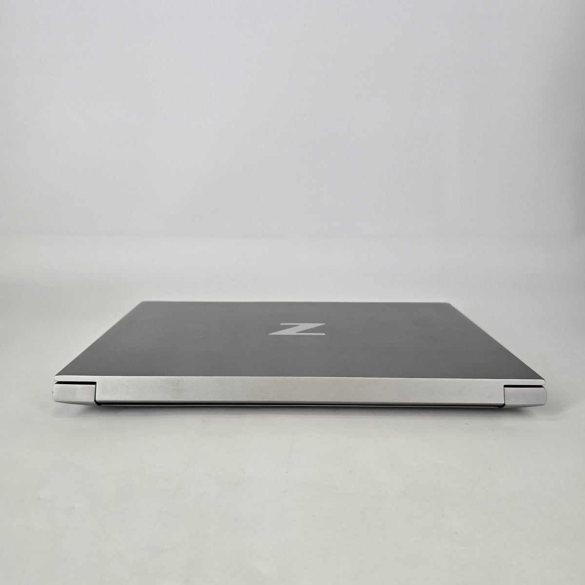 HP ZBook Fury 16 G9 Silver 2.1 GHz Intel Core i7 12th Gen. 32GB RAM 1TB Solid State Drive NVIDIA RTX A2000 8 GB