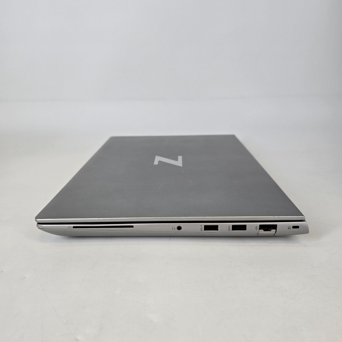 HP ZBook Fury 16 G9 Silver 2.1 GHz Intel Core i7 12th Gen. 32GB RAM 1TB Solid State Drive NVIDIA RTX A2000 8 GB