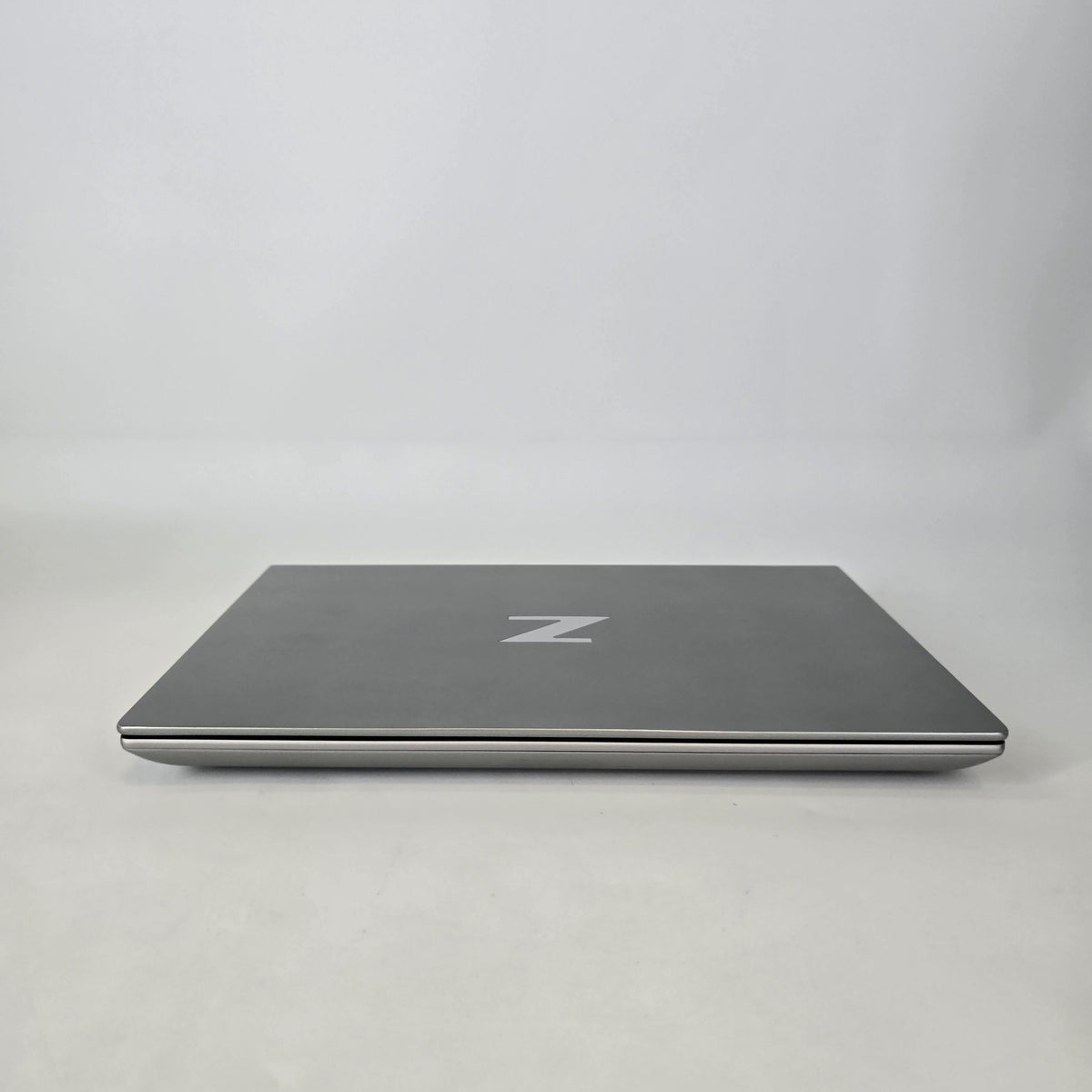 HP ZBook Fury 16 G9 Silver 2.1 GHz Intel Core i7 12th Gen. 32GB RAM 1TB Solid State Drive NVIDIA RTX A2000 8 GB