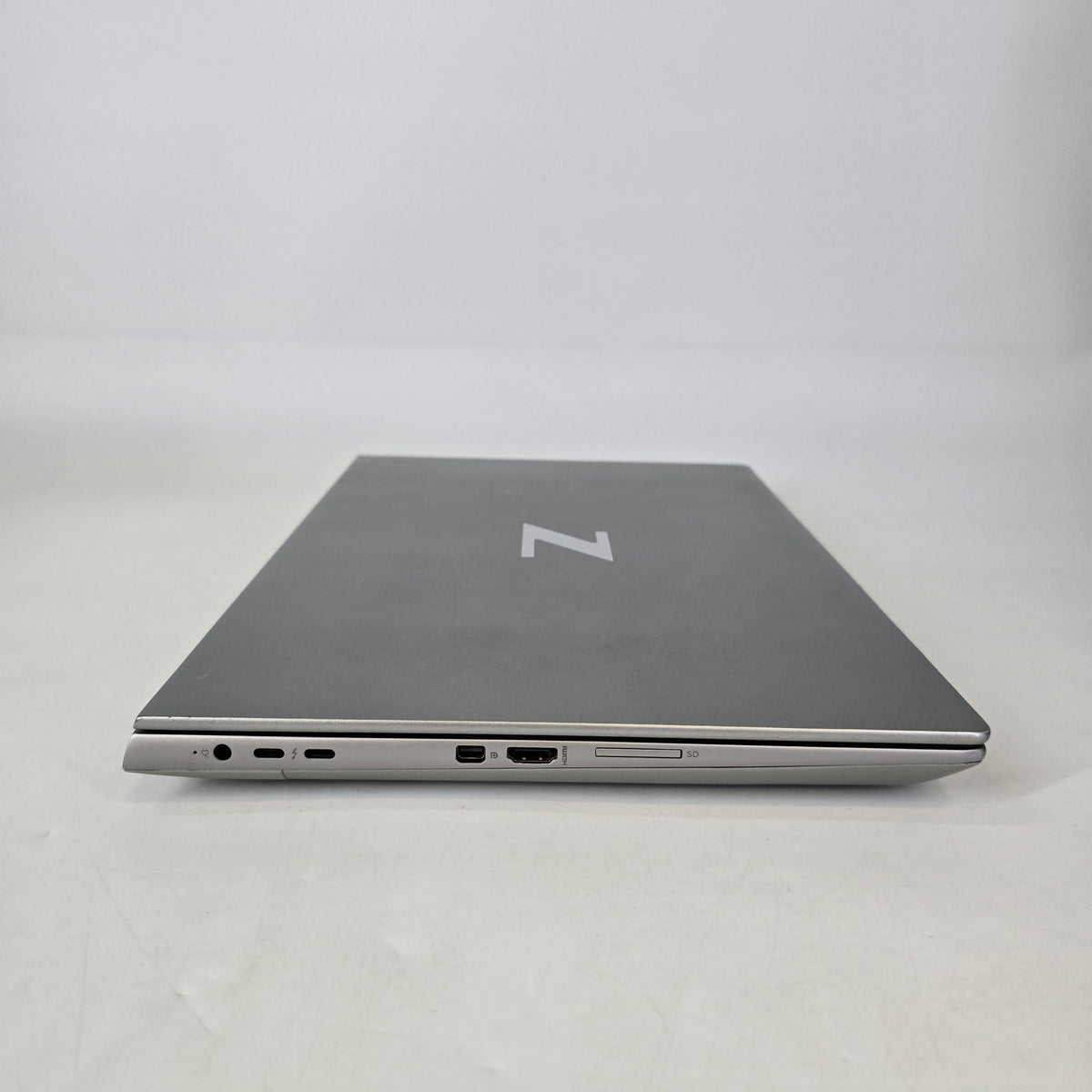 HP ZBook Fury 16 G9 Silver 2.1 GHz Intel Core i7 12th Gen. 32GB RAM 1TB Solid State Drive NVIDIA RTX A2000 8 GB