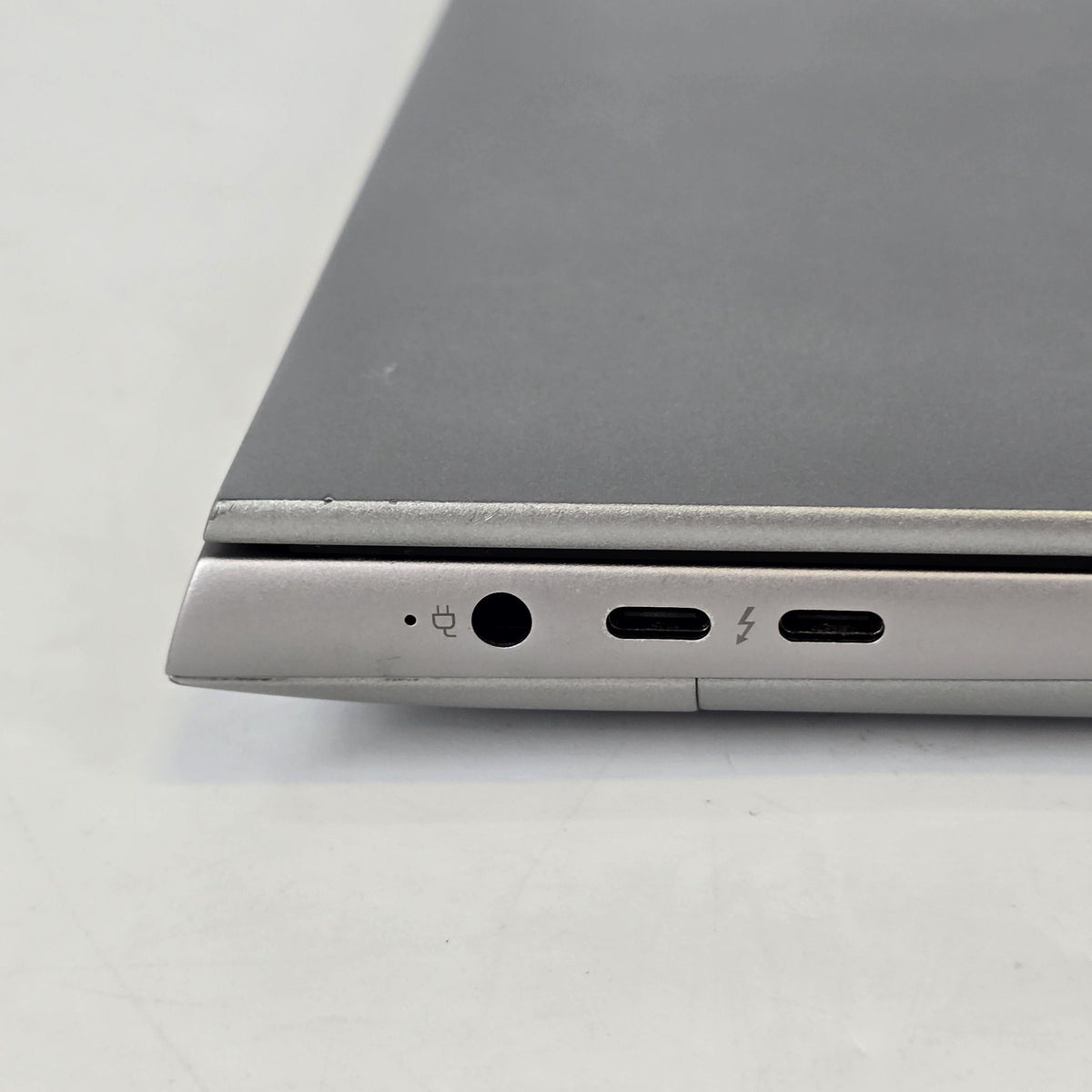 HP ZBook Fury 16 G9 Silver 2.1 GHz Intel Core i7 12th Gen. 32GB RAM 1TB Solid State Drive NVIDIA RTX A2000 8 GB