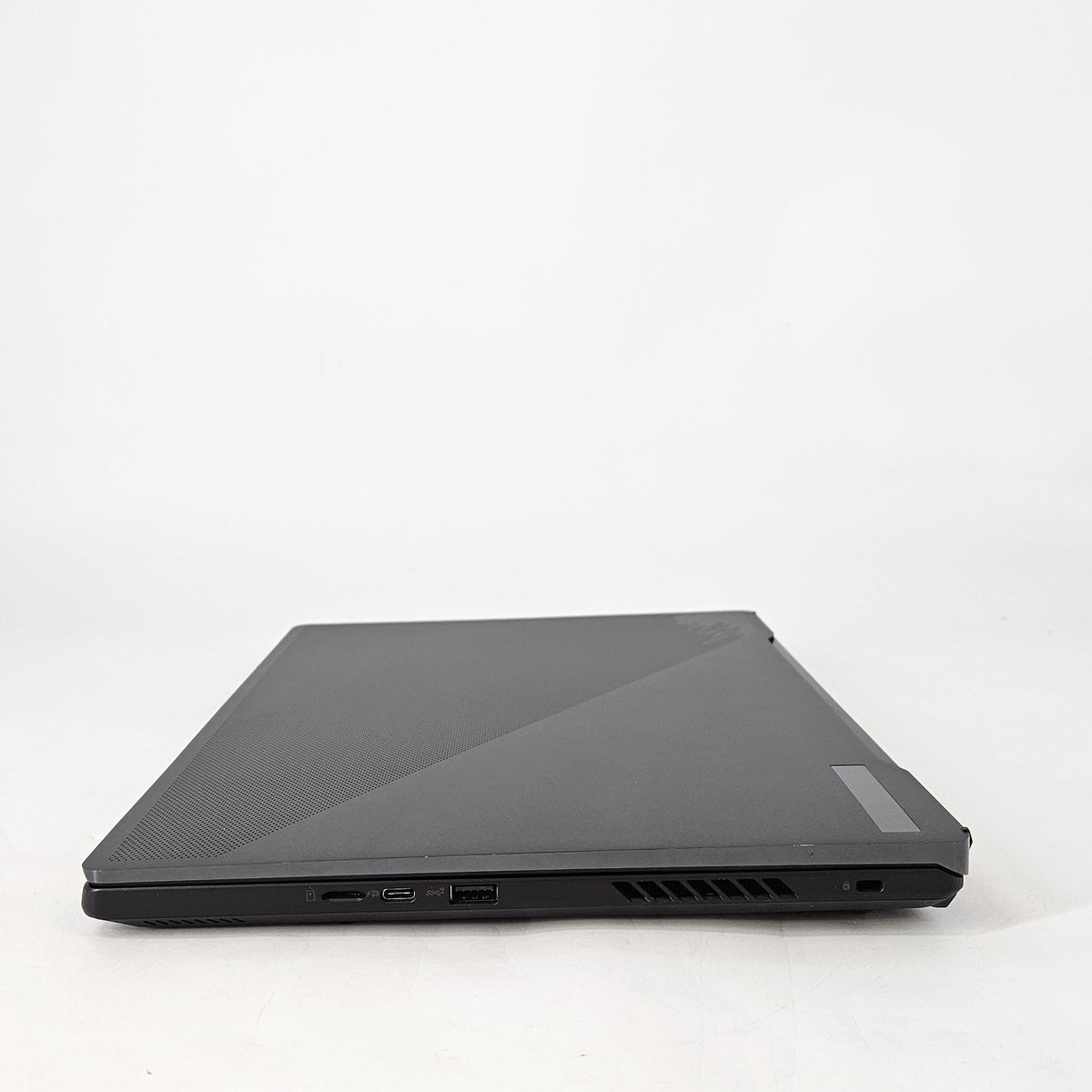 ROG Zephyrus M16 GU604 16 Black 2.6 GHz Intel Core i9 13th Gen. 32GB RAM 2TB Solid State Drive NVIDIA GeForce RTX 4070 8 GB