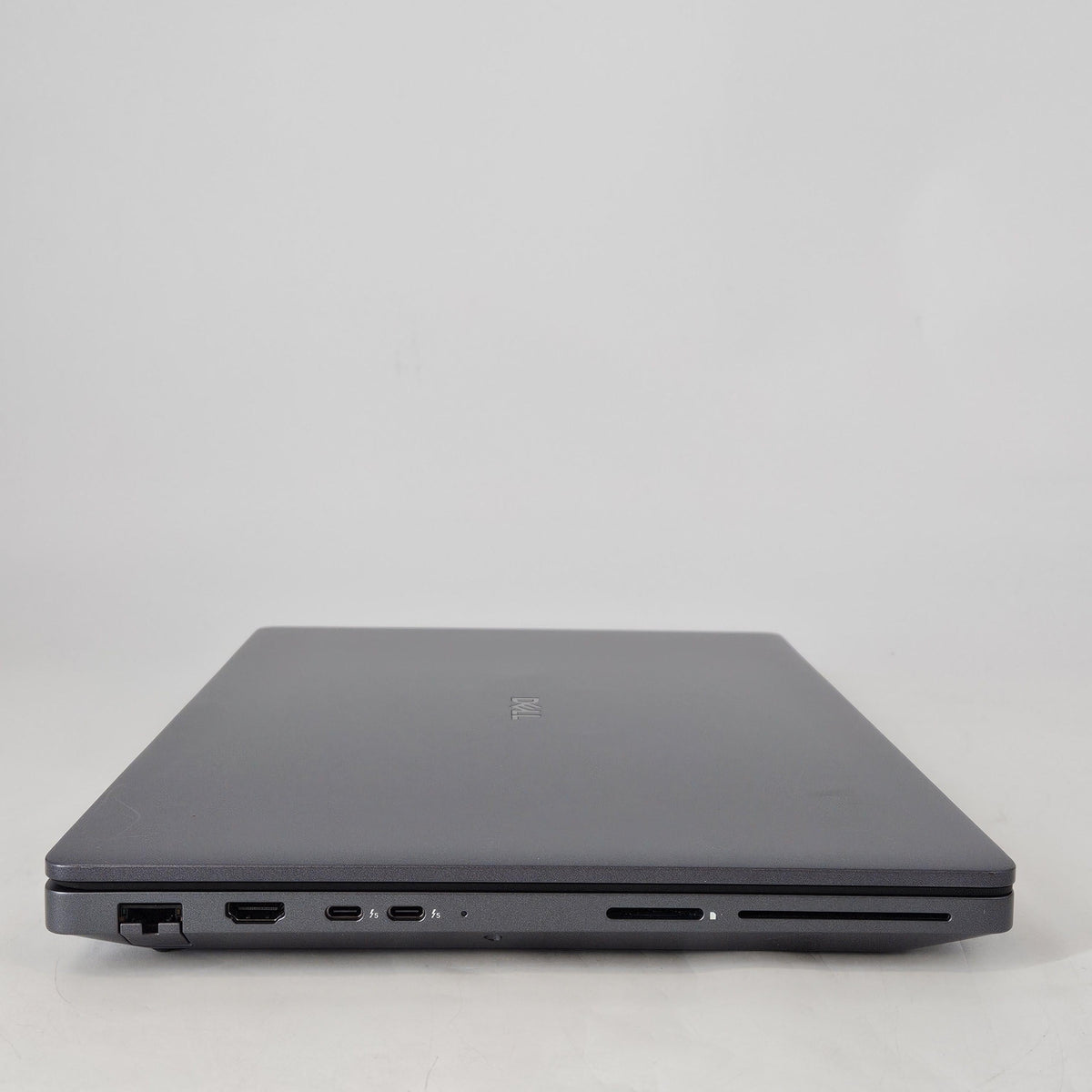 Dell Pro Max 16 Plus MB16250 Magnetite 2.6 GHz Intel Core Ultra 7 Series 2 64GB RAM 1TB Solid State Drive 1TB Solid State Drive NVIDIA RTX PRO 2000 Blackwell 8 GB