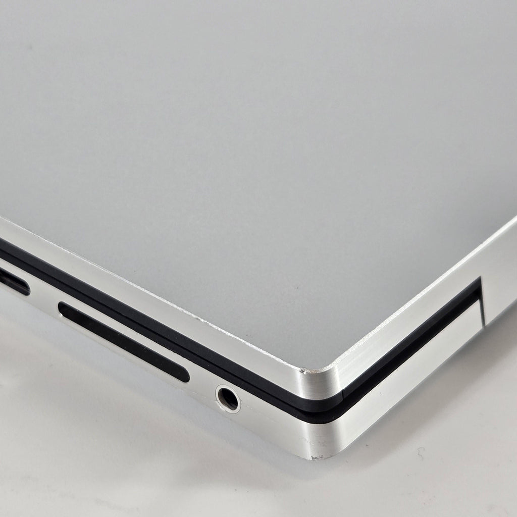 Dell XPS 17 9700 Silver 2.3 GHz Intel Core i7 10th Gen. 32GB RAM 1TB Solid State Drive NVIDIA GeForce RTX 2060 6 GB
