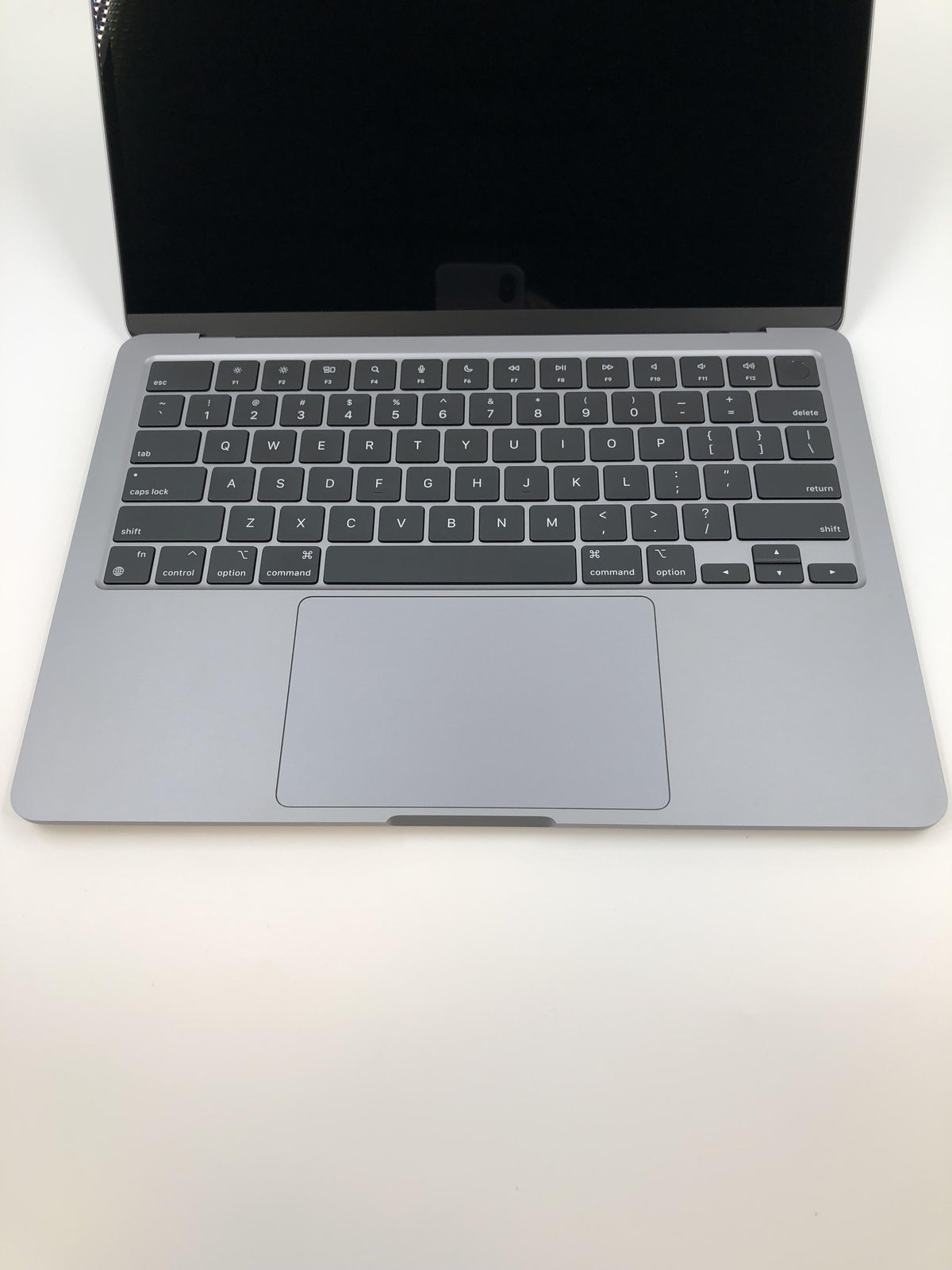 MacBook Air 13 2022 M2 8-Core CPU 8-Core GPU 16GB 256GB Space Gray Excellent