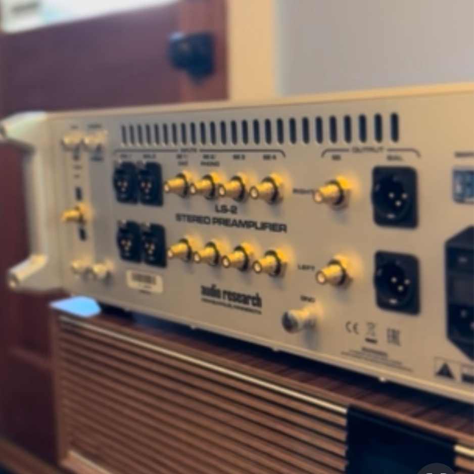 Audio Research LS-2 Preamplifier
