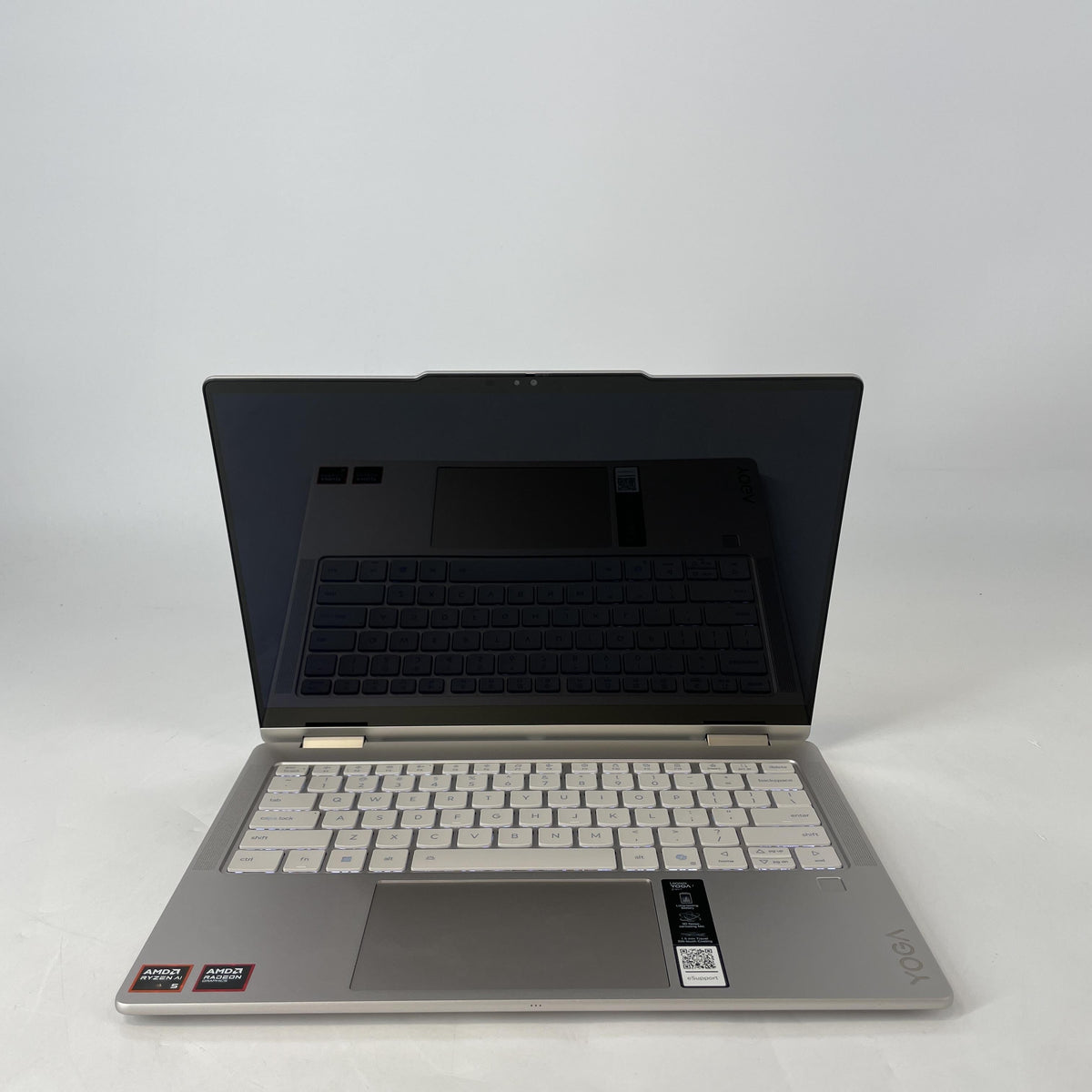 Lenovo Yoga 7 14 Silver 2.0 GHz AMD Ryzen AI 5 340 16GB RAM 512GB Solid State Drive