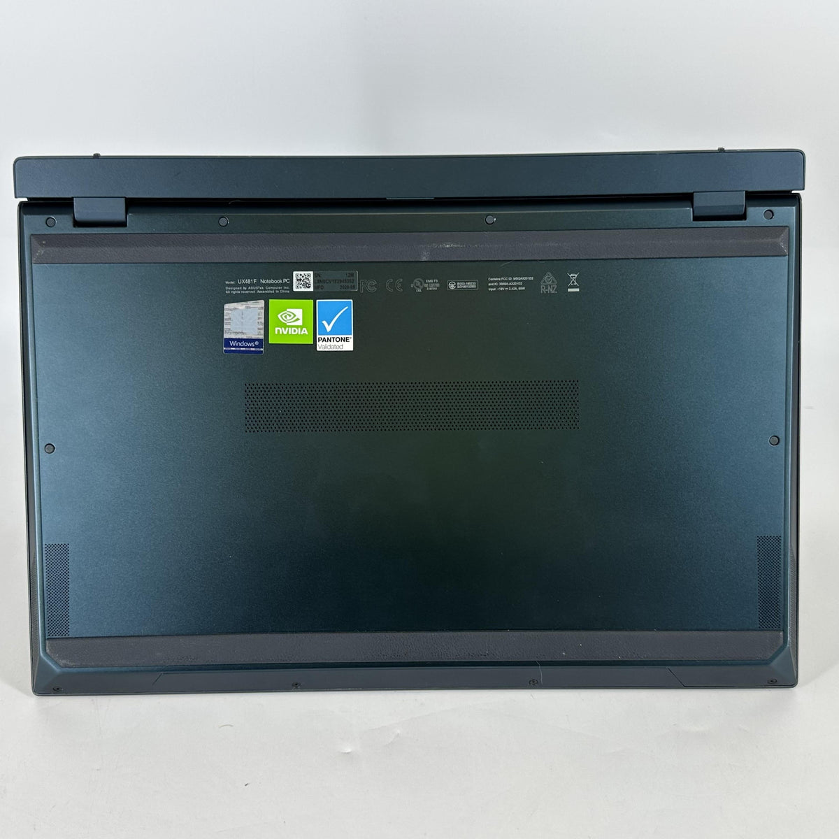 Zenbook Duo 14 Blue 1.8 GHz Intel Core i7 10th Gen. 16GB RAM 1TB Solid State Drive NVIDIA GeForce MX250 2 GB