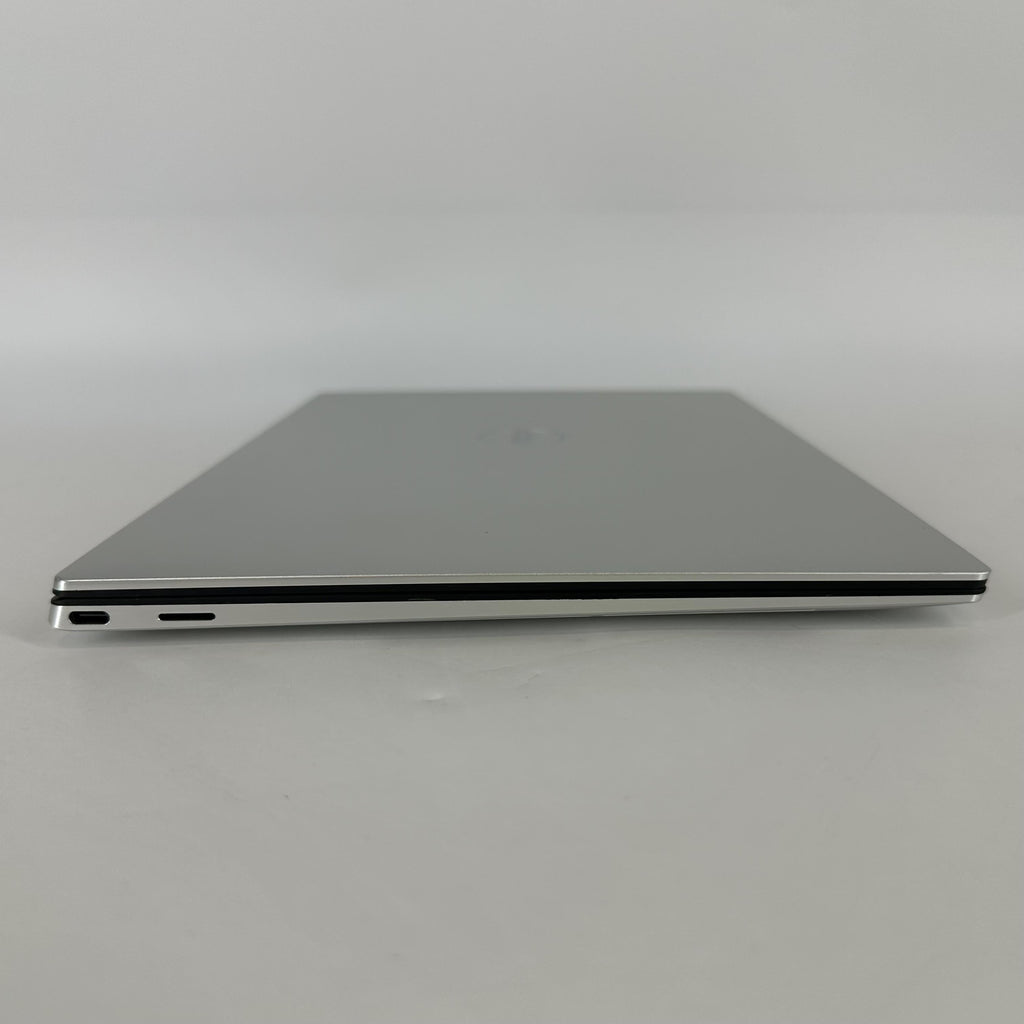 XPS 13 9310 Silver 3.0 GHz Intel Core i7 11th Gen. 16GB RAM 1TB Solid State Drive
