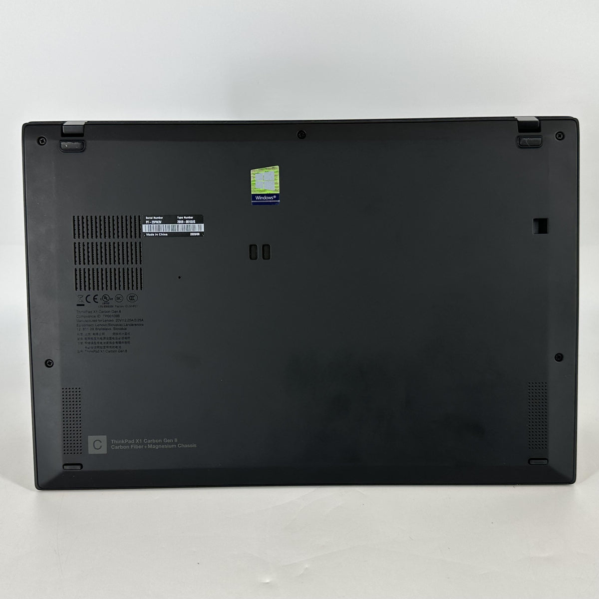 Lenovo ThinkPad X1 Carbon Gen 8 14 Black 1.7 GHz Intel Core i5 10th Gen. 16GB RAM 512GB Solid State Drive