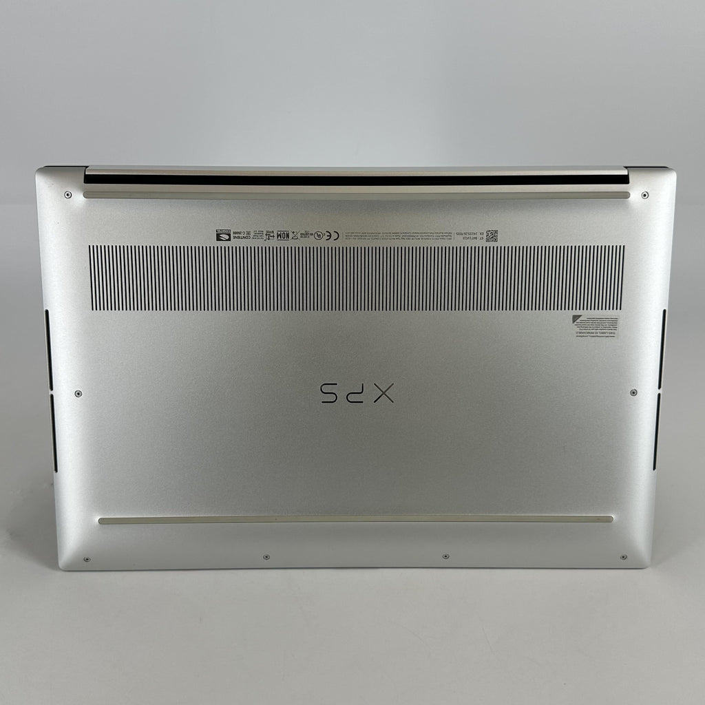 Dell XPS 15 9520 Silver 2.3 GHz Intel Core i7 12th Gen. 16GB RAM 512GB Solid State Drive NVIDIA GeForce RTX 3050 4 GB