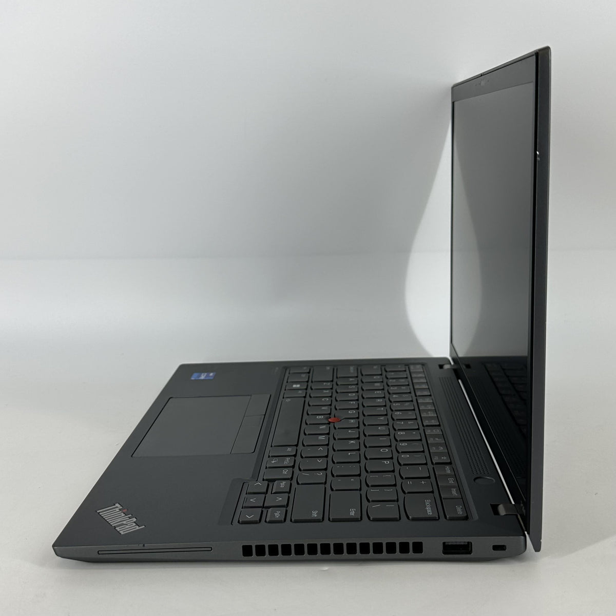 Lenovo ThinkPad P14s Gen 3 Storm Grey 2.1 GHz Intel Core i7 12th Gen. 16GB RAM 512GB Solid State Drive
