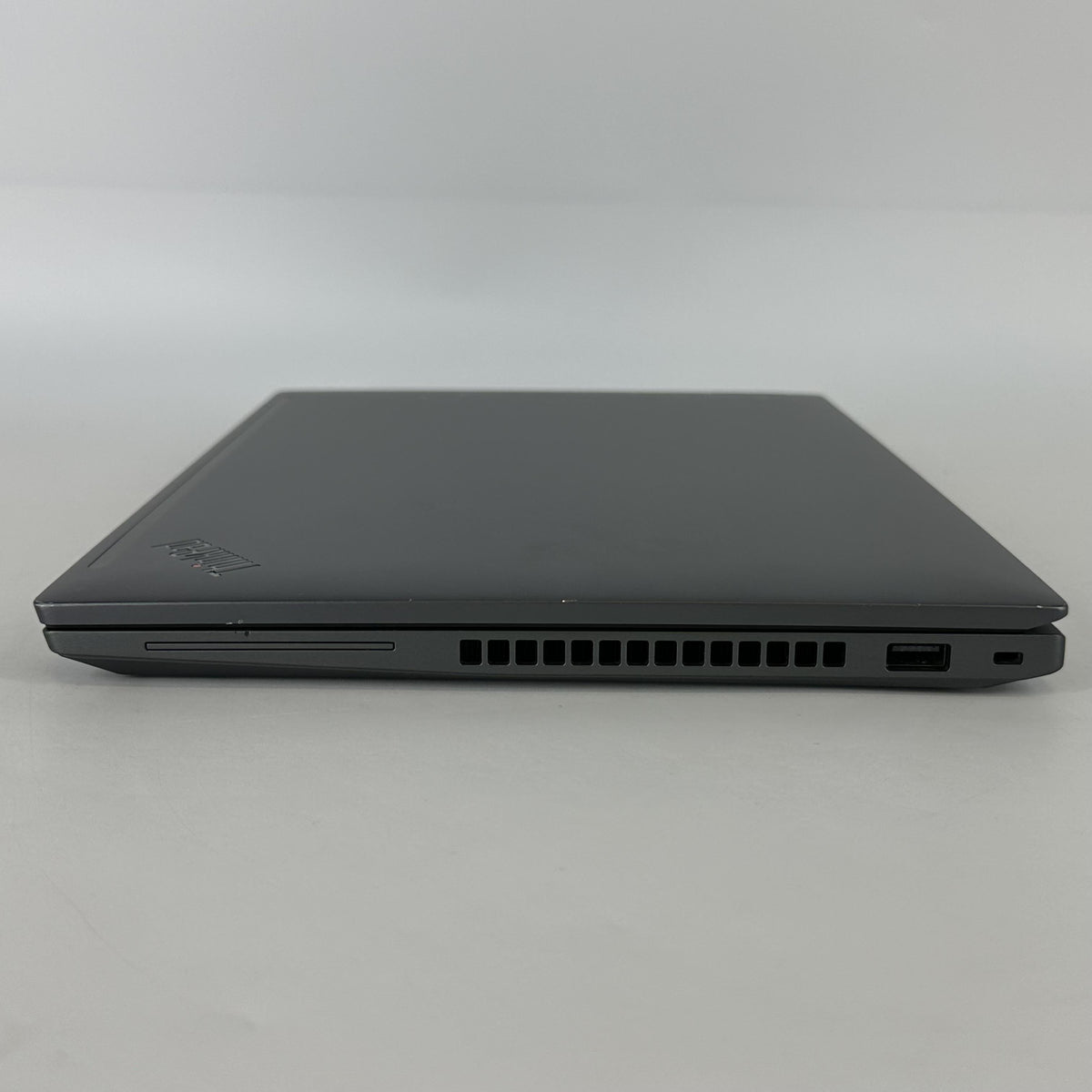 Lenovo ThinkPad P14s Gen 3 Storm Grey 2.1 GHz Intel Core i7 12th Gen. 16GB RAM 512GB Solid State Drive
