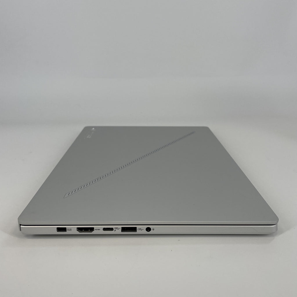 Asus ROG Zephyrus G14 GA403 14 White 4.0 GHz AMD Ryzen 9 8945HS 32GB RAM 1TB Solid State Drive NVIDIA GeForce RTX 4070 8 GB