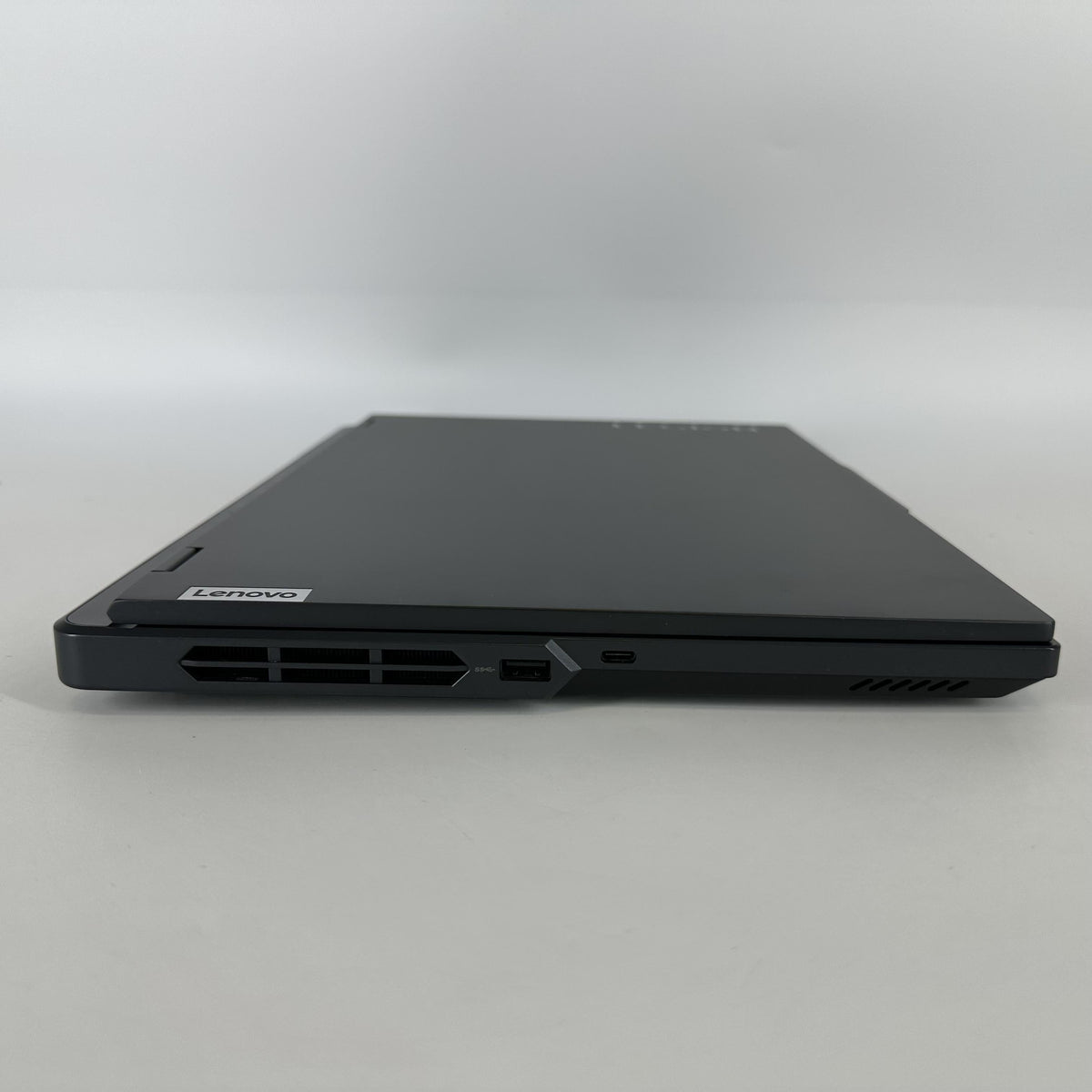 Lenovo Legion Pro 5i Gen 9 16 Gray 2.2 GHz Intel Core i9 14th Gen. 16GB RAM 512GB Solid State Drive NVIDIA GeForce RTX 4070 8 GB