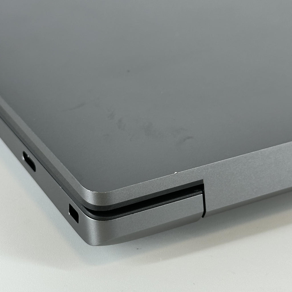 Dell Precision 5690 16 Gray 3.8 GHz Intel Core Ultra 7 32GB RAM 1TB Solid State Drive NVIDIA RTX 2000 Ada 8 GB