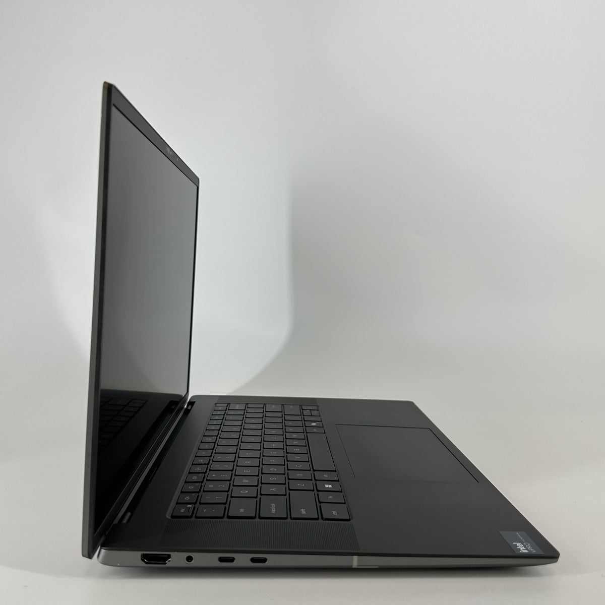 Dell Precision 5690 16 Gray 3.8 GHz Intel Core Ultra 7 32GB RAM 1TB Solid State Drive NVIDIA RTX 2000 Ada 8 GB