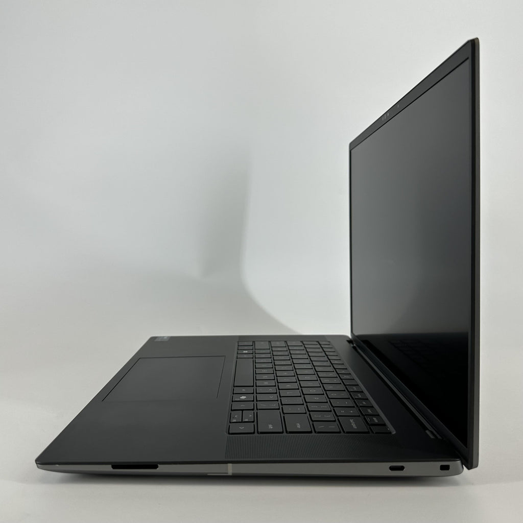 Dell Precision 5690 16 Gray 3.8 GHz Intel Core Ultra 7 32GB RAM 1TB Solid State Drive NVIDIA RTX 2000 Ada 8 GB