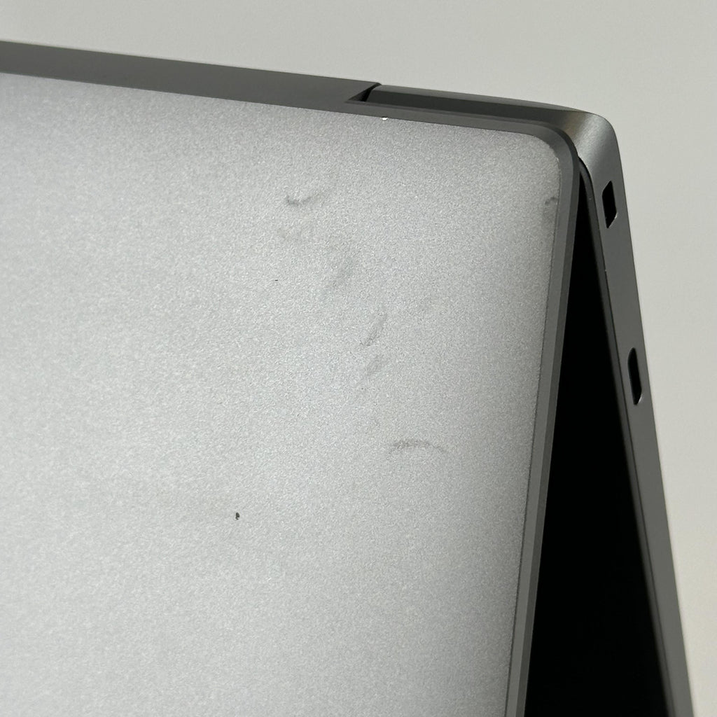 Dell Precision 5690 16 Gray 3.8 GHz Intel Core Ultra 7 32GB RAM 1TB Solid State Drive NVIDIA RTX 2000 Ada 8 GB