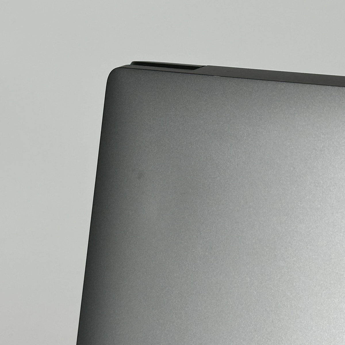 Dell Precision 5690 16 Gray 3.8 GHz Intel Core Ultra 7 32GB RAM 1TB Solid State Drive NVIDIA RTX 2000 Ada 8 GB