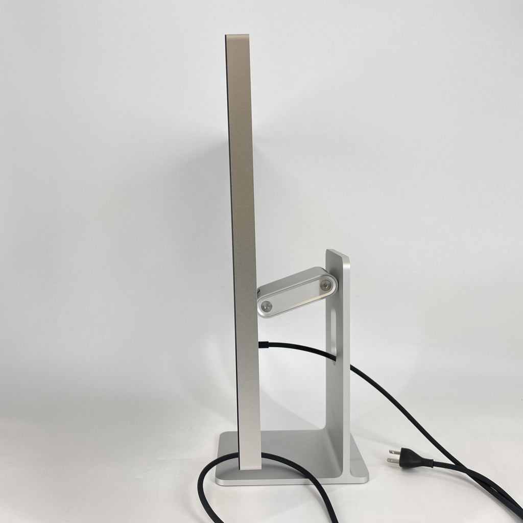 Apple Studio Display 27in 2022 Silver