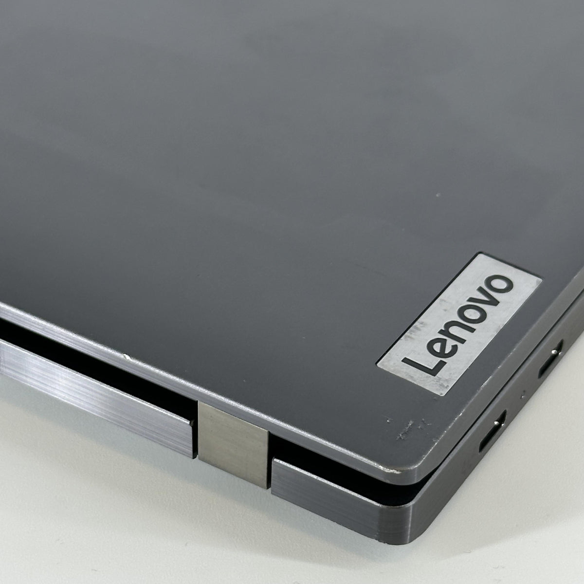 Lenovo ThinkPad T14s Gen 3 Gray 2.1 GHz Intel Core i7 12th Gen. 16GB RAM 512GB Solid State Drive
