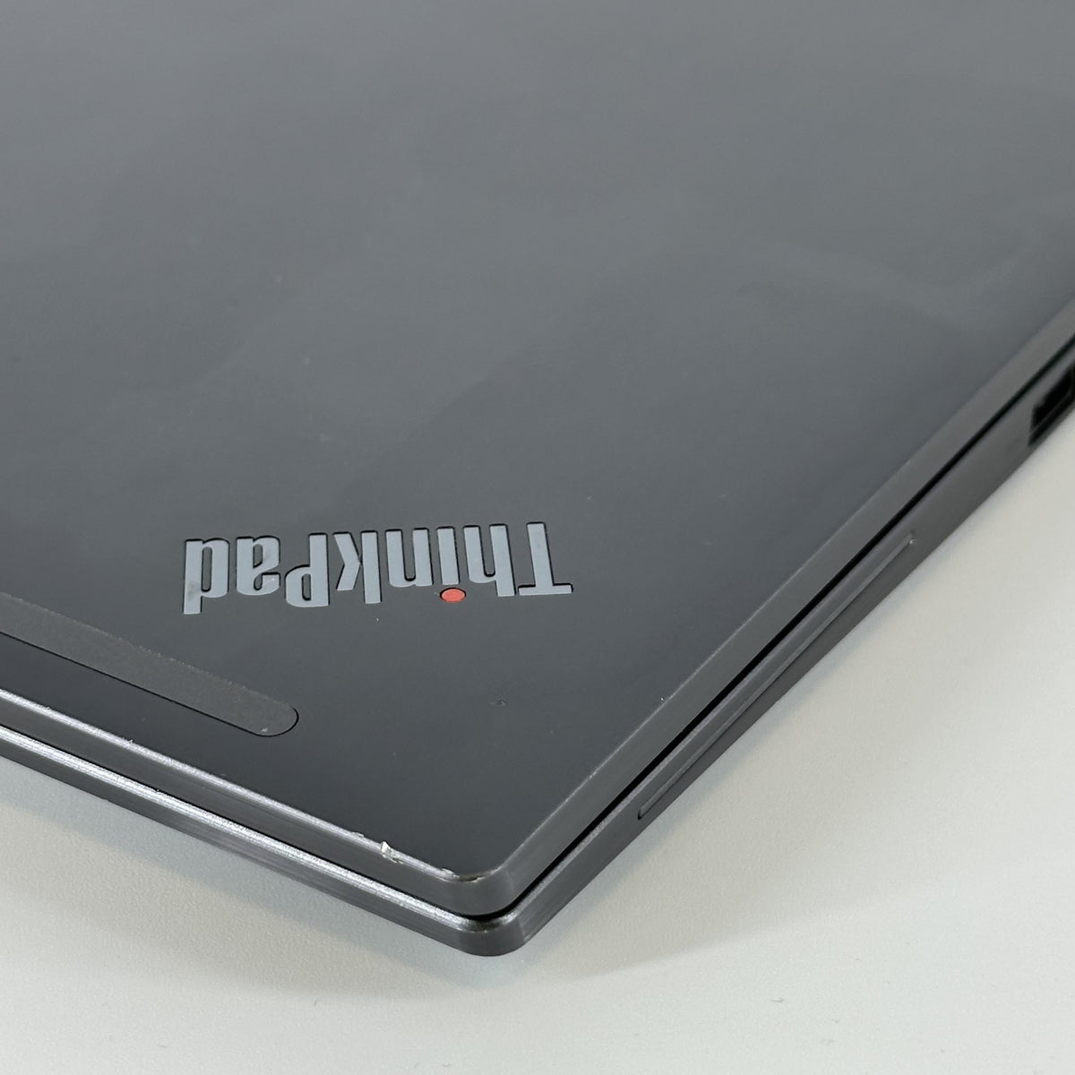 Lenovo ThinkPad T14s Gen 3 Gray 2.1 GHz Intel Core i7 12th Gen. 16GB RAM 512GB Solid State Drive