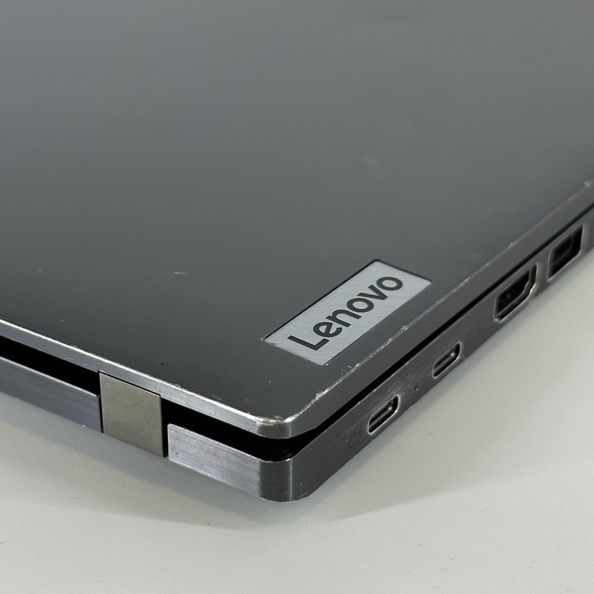Lenovo ThinkPad T14s Gen 3 Gray 2.1 GHz Intel Core i7 12th Gen. 16GB RAM 512GB Solid State Drive