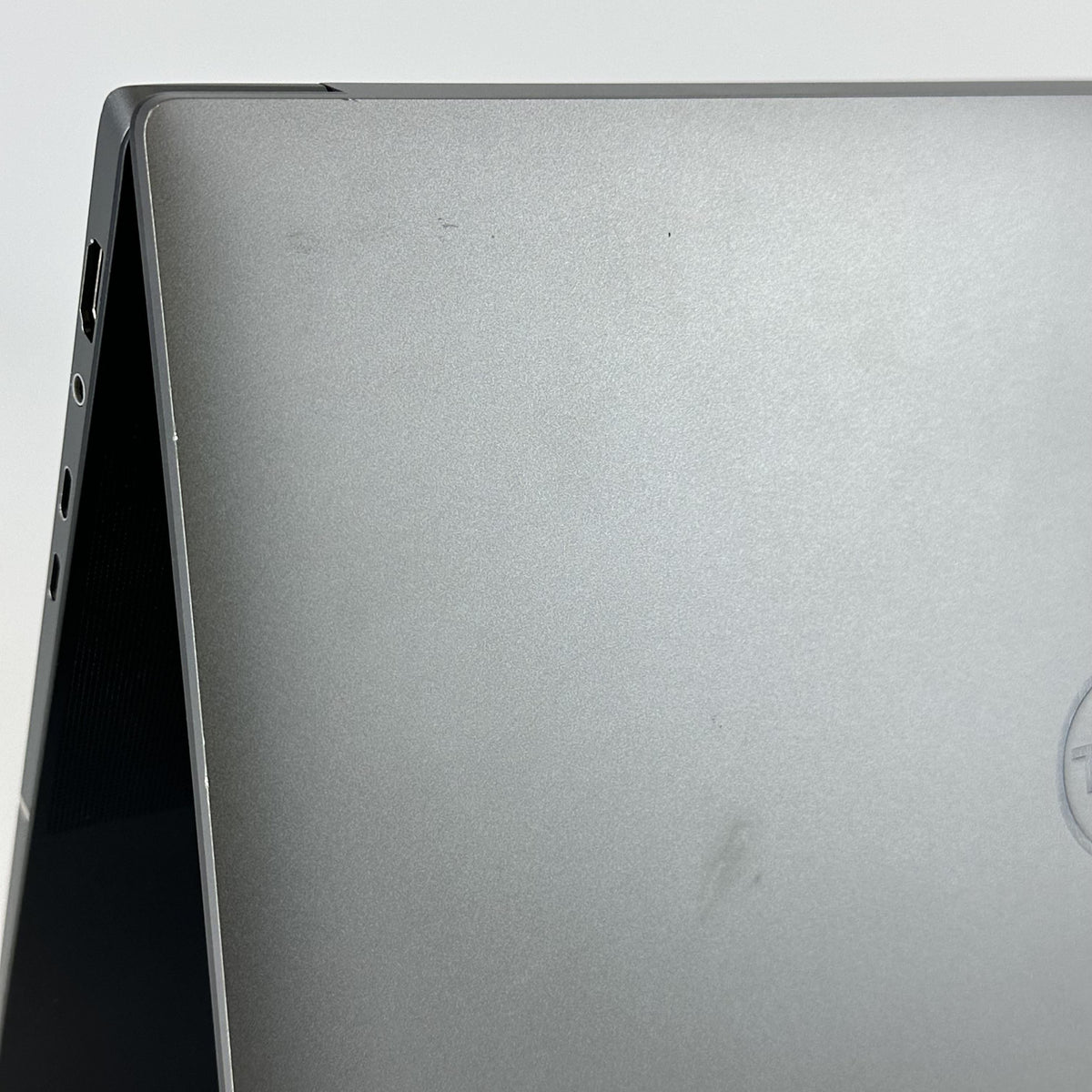 Dell Precision 5690 16 Gray 2.5 GHz Intel Core Ultra 9 64GB RAM 1TB Solid State Drive NVIDIA RTX 4000 Ada 12 GB