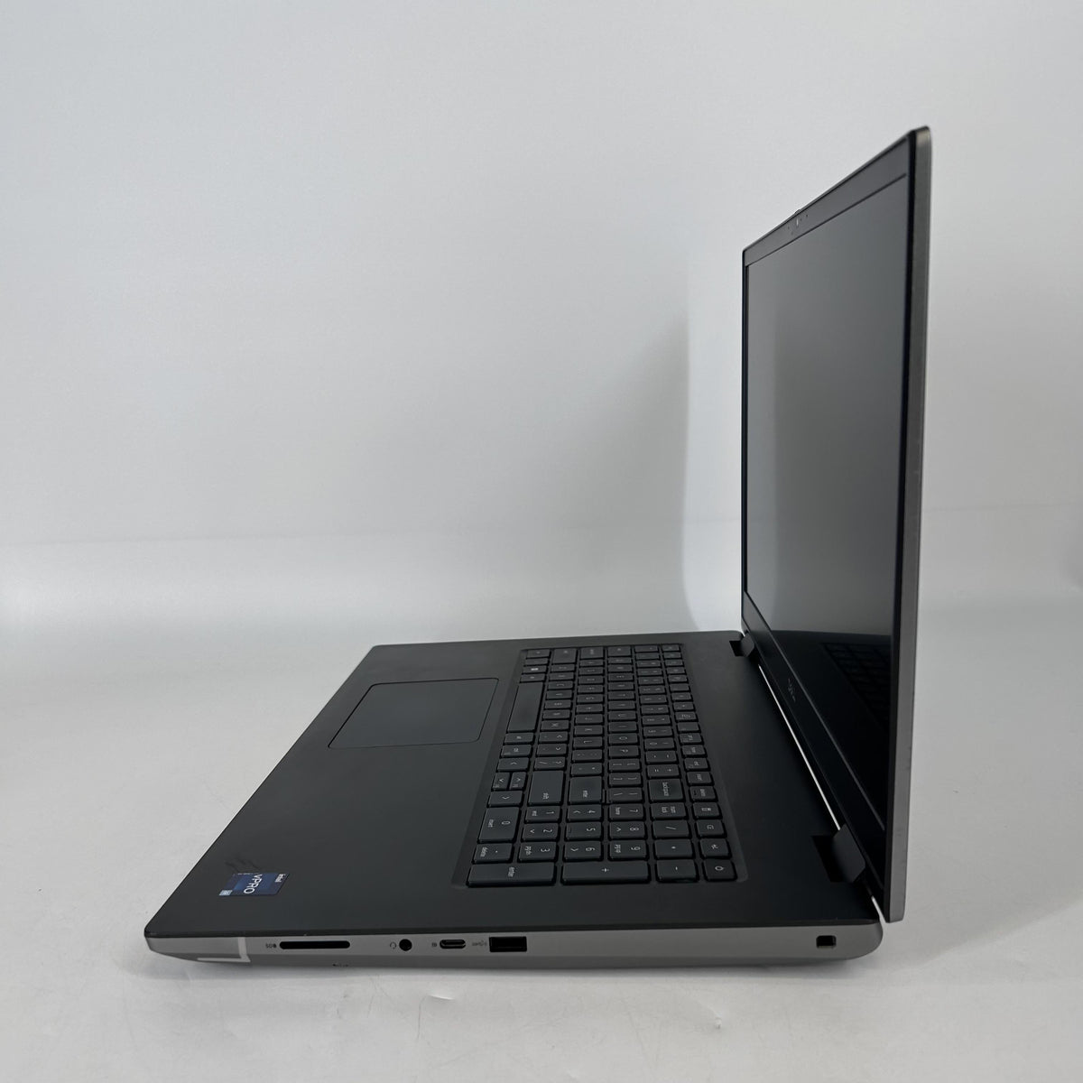 Dell Precision 7780 17.3 Gray 2.2 GHz Intel Core i9 13th Gen. 64GB RAM 512GB Solid State Drive NVIDIA RTX 4000 Ada 12 GB