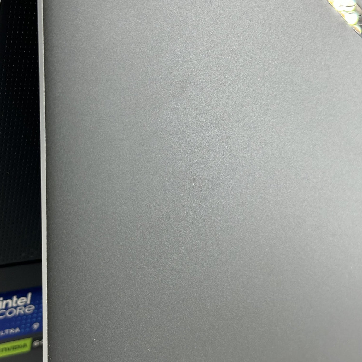 Asus ROG Zephyrus G16 GU605 16 Black 2.9 GHz Intel Core Ultra 9 Series 2 32GB RAM 2TB Solid State Drive NVIDIA GeForce RTX 5080 16 GB