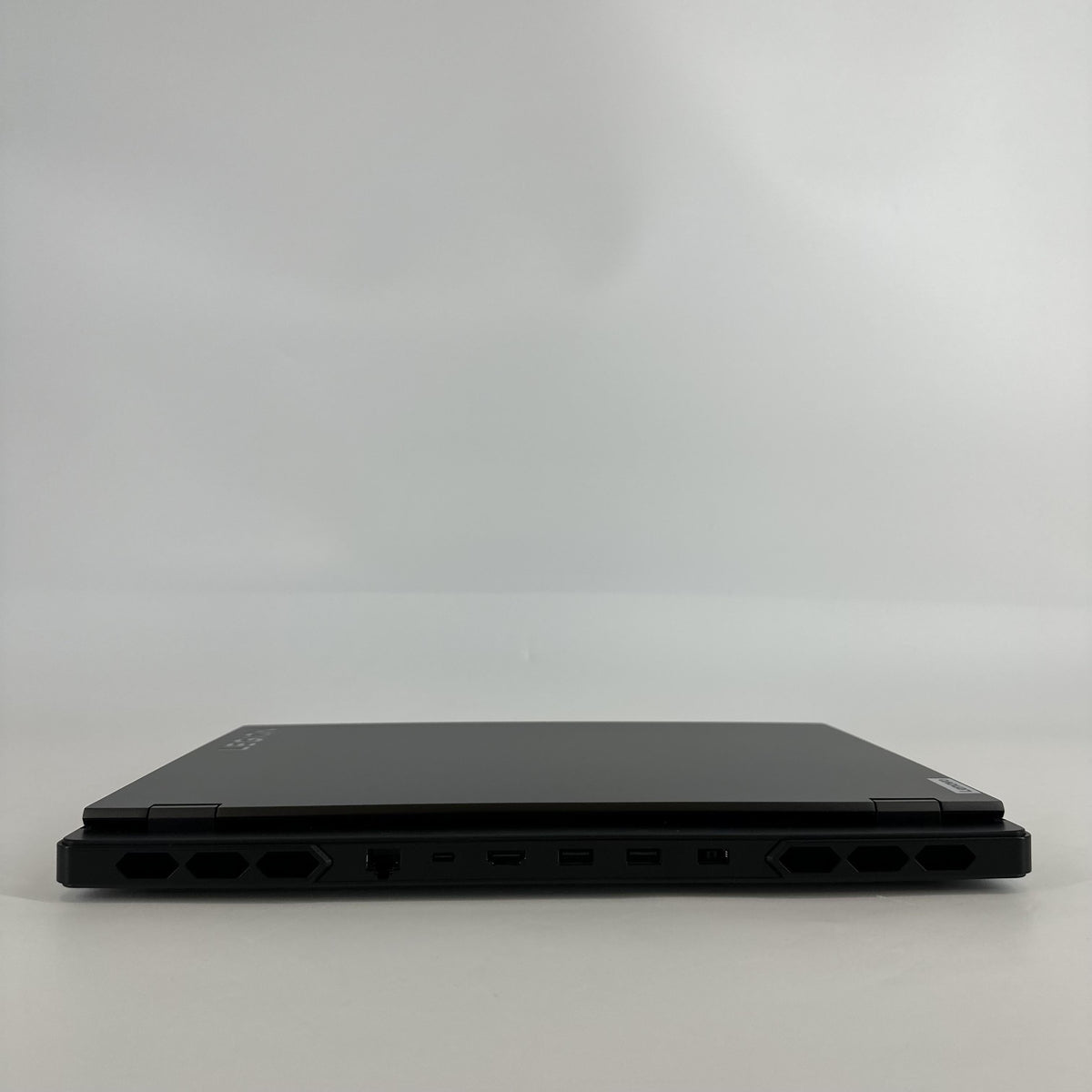Lenovo Legion Pro 7i Gen 9 16 Black 2.2 GHz Intel Core i9 14th Gen. 32GB RAM 1TB Solid State Drive NVIDIA GeForce RTX 4080 12 GB