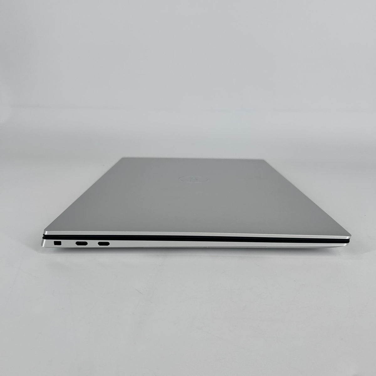 Dell XPS 15 9520 Silver 2.5 GHz Intel Core i9 12th Gen. 32GB RAM 1TB Solid State Drive NVIDIA GeForce RTX 3050 Ti 4 GB