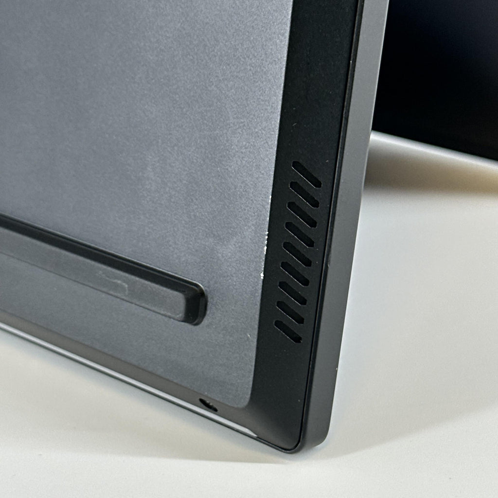 Lenovo Legion Pro 7i Gen 9 16 Black 2.2 GHz Intel Core i9 14th Gen. 32GB RAM 1TB Solid State Drive NVIDIA GeForce RTX 4080 12 GB