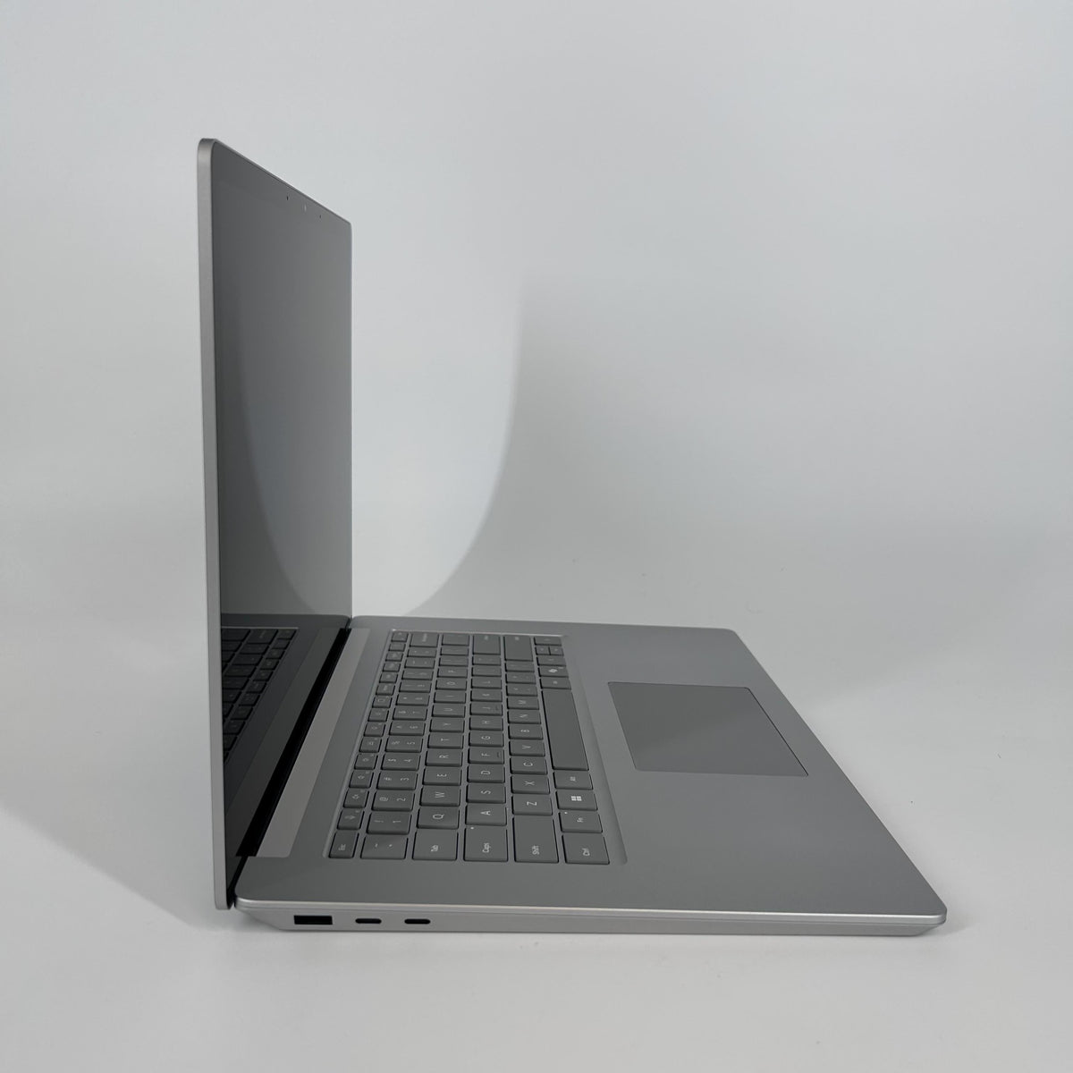 Microsoft Surface Laptop 6 15 Platinum 3.8 GHz Intel Core Ultra 7 32GB RAM 512GB Solid State Drive