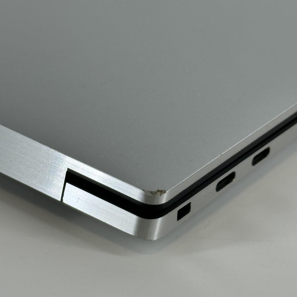 Dell XPS 15 9520 Silver 2.3 GHz Intel Core i7 12th Gen. 16GB RAM 512GB Solid State Drive NVIDIA GeForce RTX 3050 4 GB
