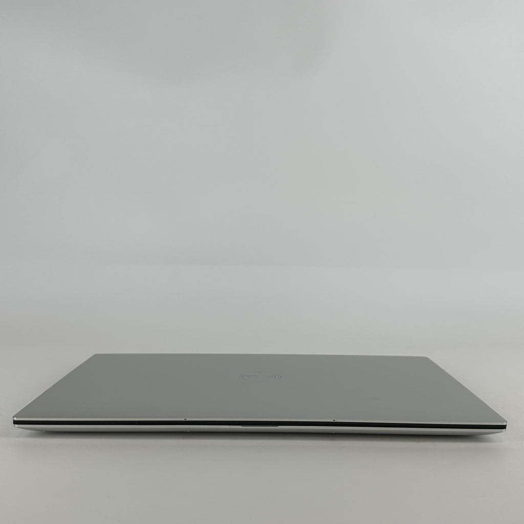 Dell XPS 15 9520 Silver 2.3 GHz Intel Core i7 12th Gen. 16GB RAM 512GB Solid State Drive NVIDIA GeForce RTX 3050 4 GB
