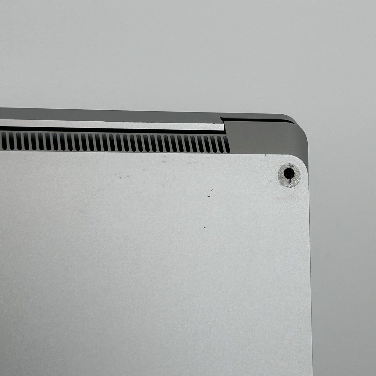 Microsoft Surface Laptop 6 15 Platinum 3.8 GHz Intel Core Ultra 7 32GB RAM 512GB Solid State Drive