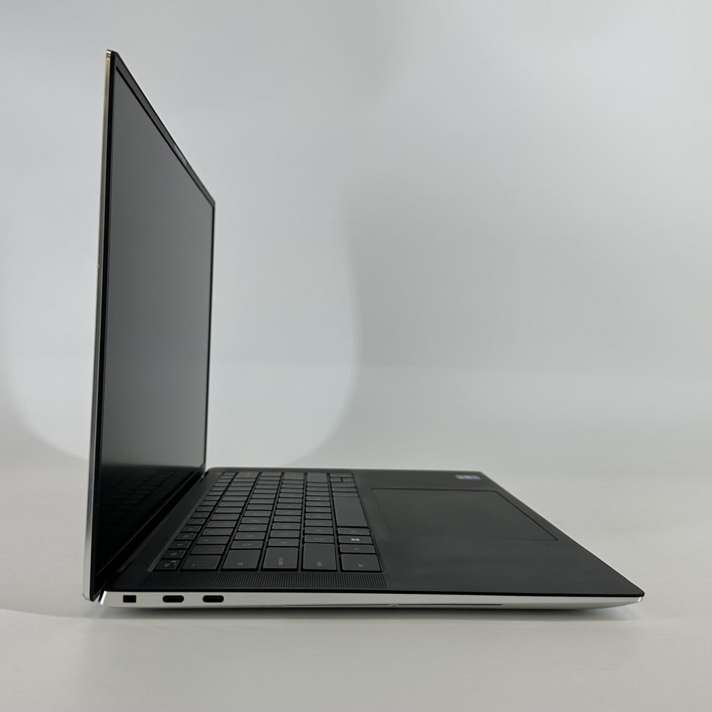 Dell XPS 15 9520 Silver 2.3 GHz Intel Core i7 12th Gen. 16GB RAM 512GB Solid State Drive NVIDIA GeForce RTX 3050 4 GB