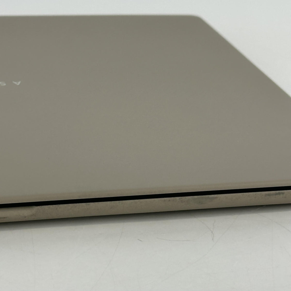 Asus Zenbook A 14 Zabriskie Beige 3.2 GHz Qualcomm Snapdragon X Plus 16GB RAM 512GB Solid State Drive