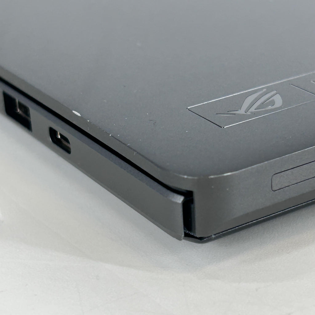 Asus ROG Zephyrus G16 GU605 16 Black 2.9 GHz Intel Core Ultra 9 Series 2 32GB RAM 2TB Solid State Drive NVIDIA GeForce RTX 5080 16 GB